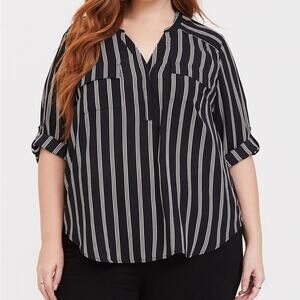 TORRID Striped Harper Georgette Pullover Blouse Sz 1